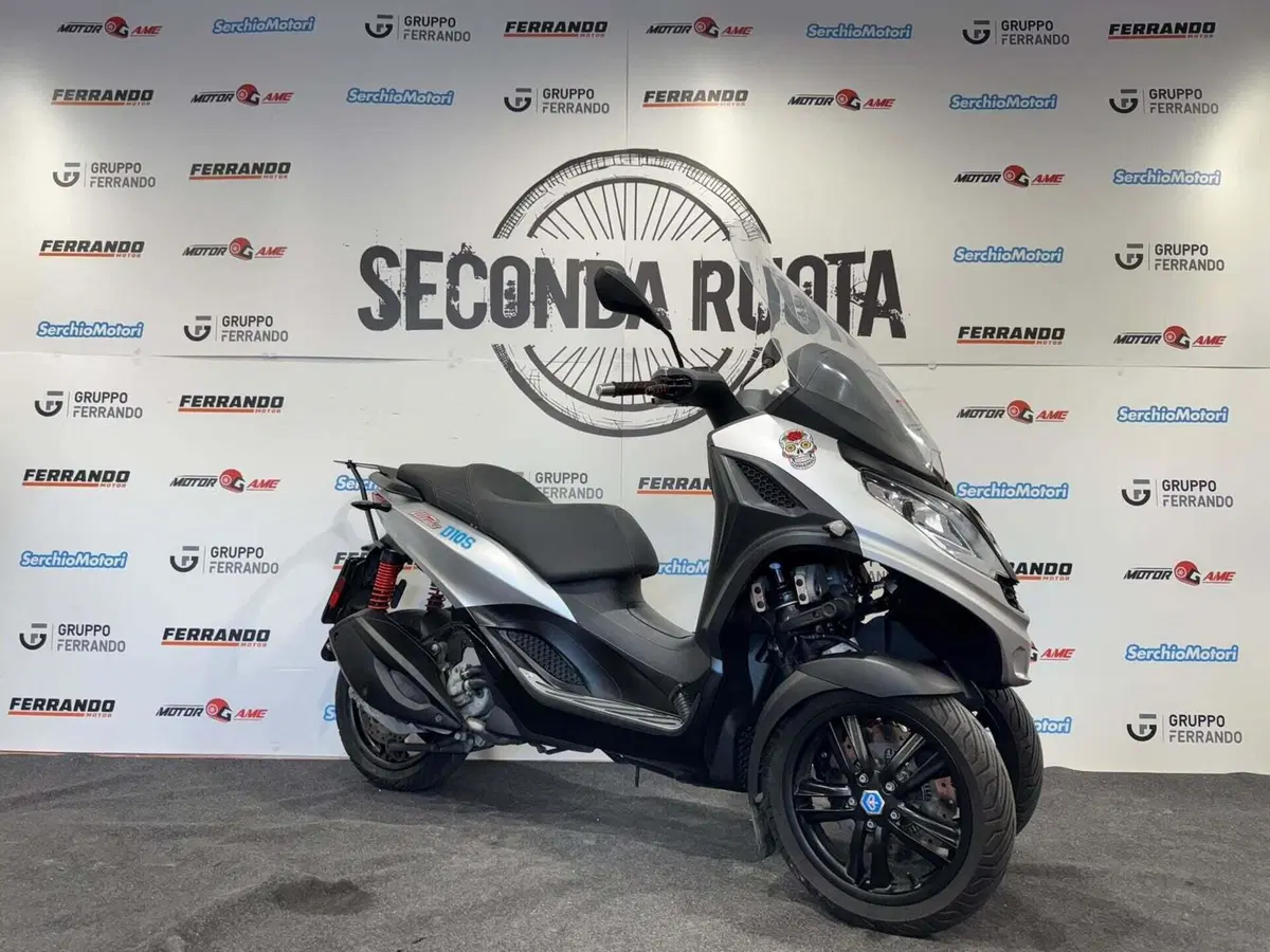 Piaggio MP3 300 ABS Hpe (2021 - 24) (2)