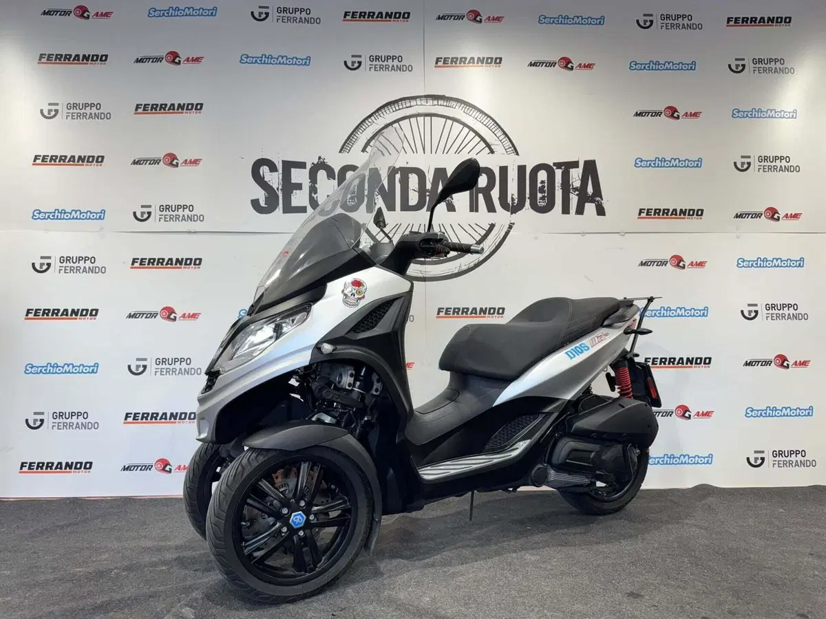 Piaggio MP3 300 ABS Hpe (2021 - 24) (3)