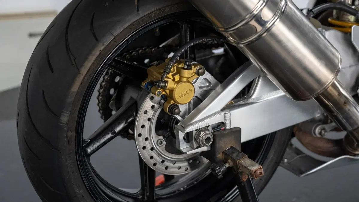Honda VTR 1000 SP-1 (2000 - 01) (4)