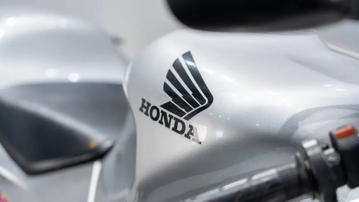 Honda VTR 1000 SP-1 (2000 - 01) (16)