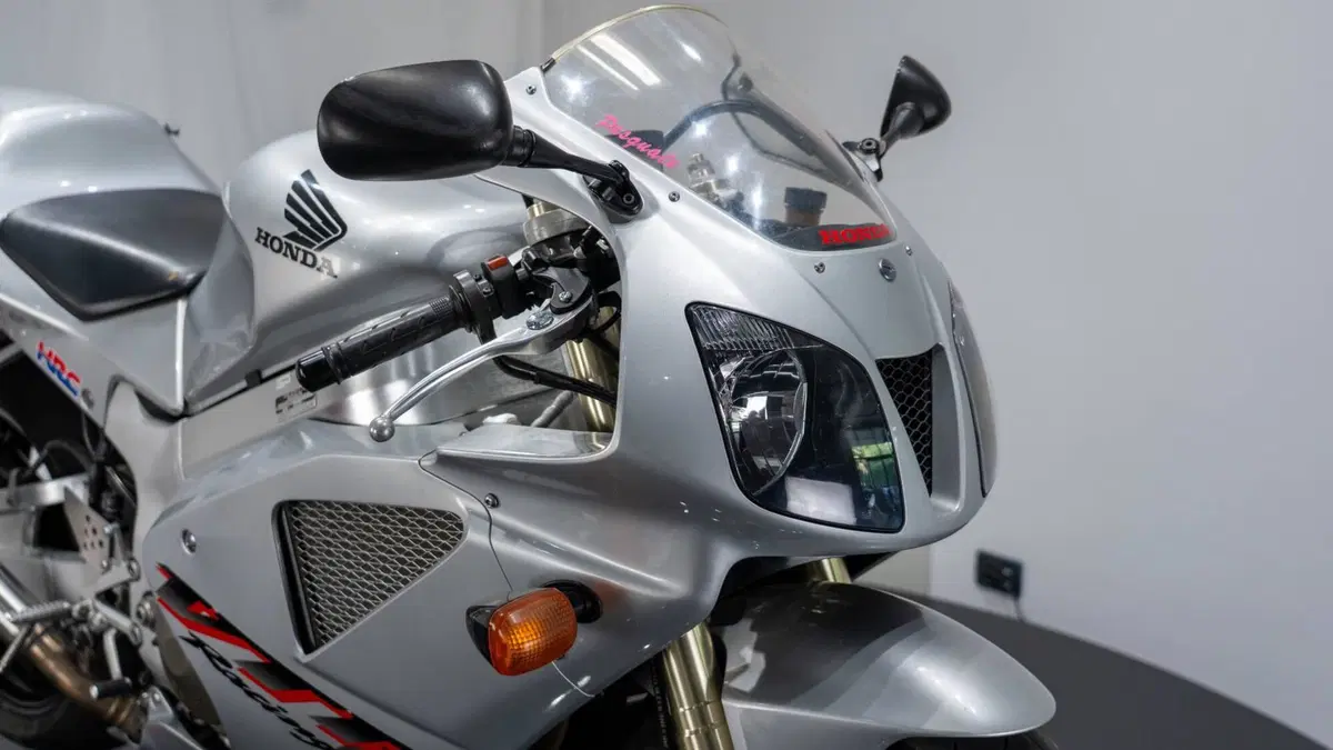 Honda VTR 1000 SP-1 (2000 - 01) (17)