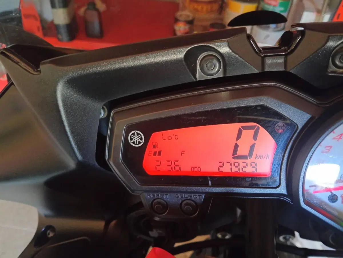 Yamaha Fazer 8 (2010 - 16) (3)