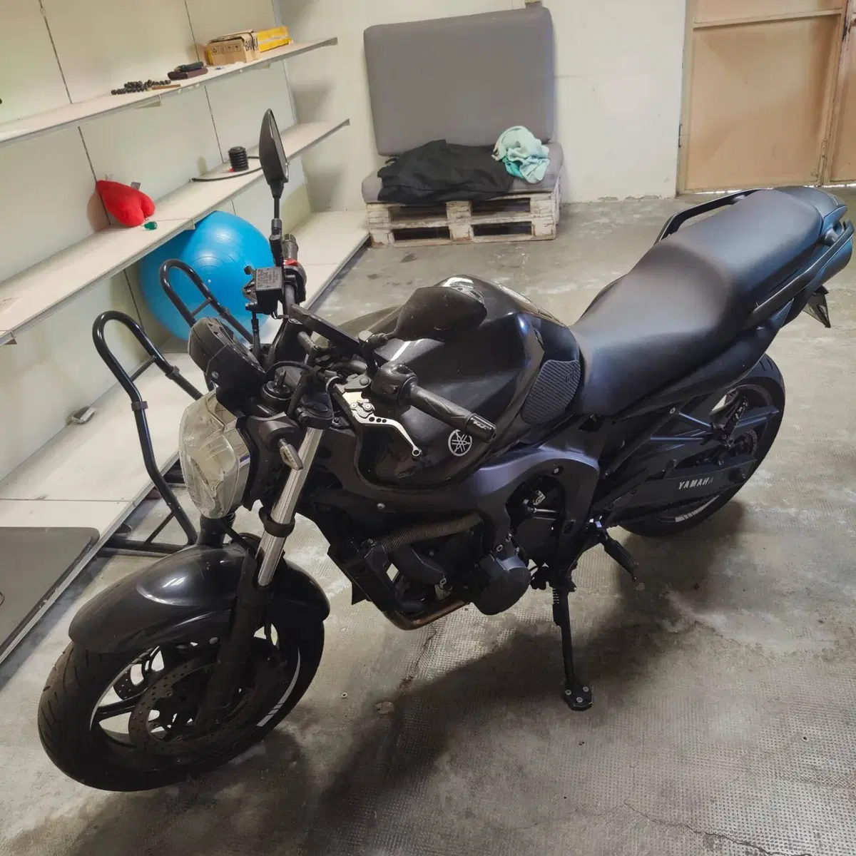 Yamaha FZ6 (2004 - 07)