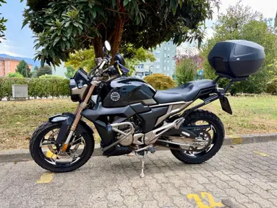 Zontes ZT125-G1 (2020 - 26) usata