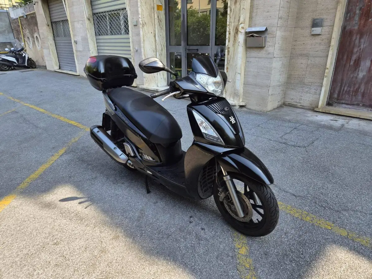 Kymco People 200i GT (2010 - 17) (5)