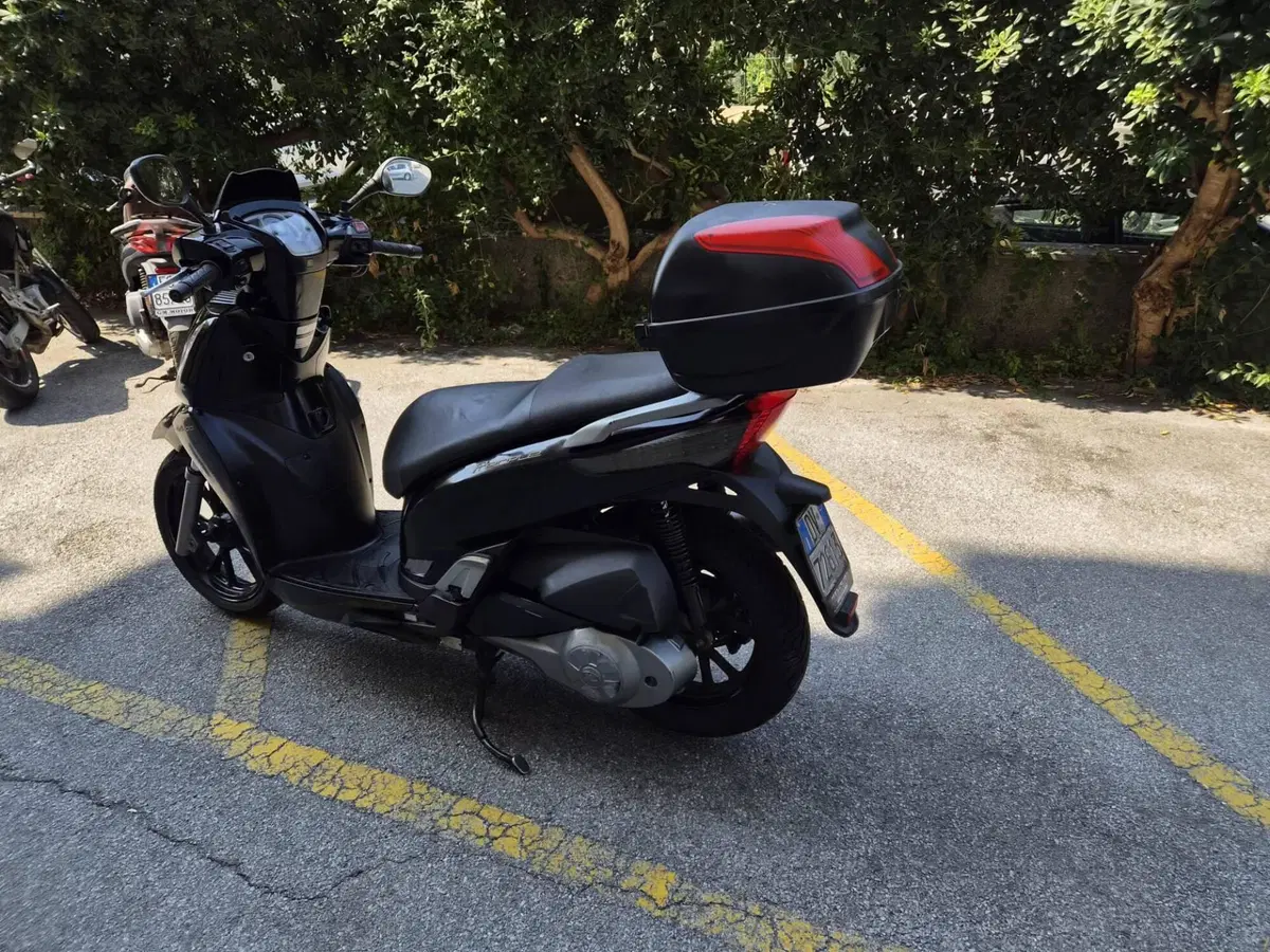 Kymco People 200i GT (2010 - 17) (11)