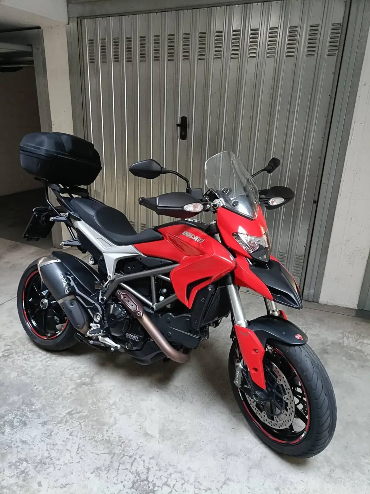 Ducati Hyperstrada 821 (2013 - 15) (4)
