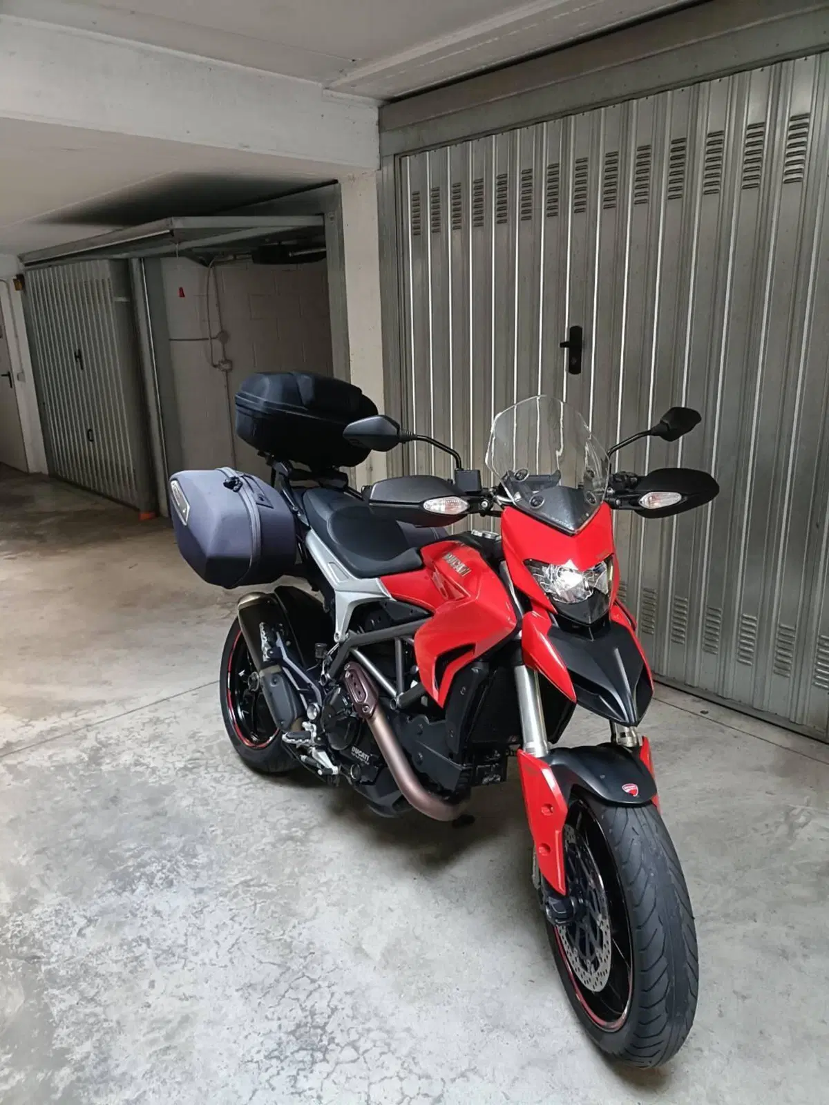 Ducati Hyperstrada 821 (2013 - 15) (5)