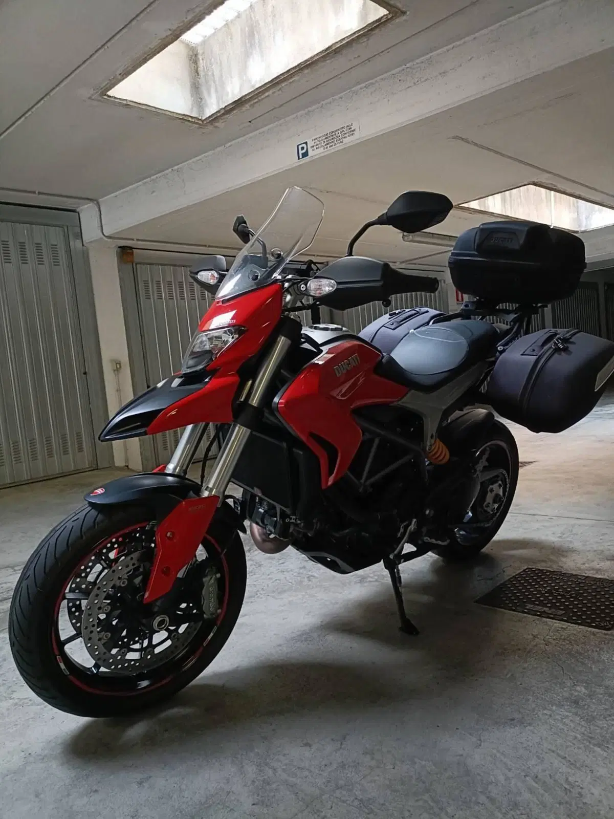 Ducati Hyperstrada 821 (2013 - 15) (6)