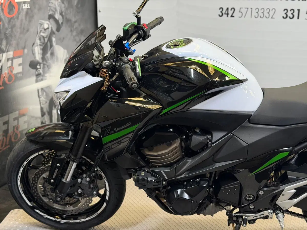 Kawasaki Z 800 e ABS (2012 - 16) (8)