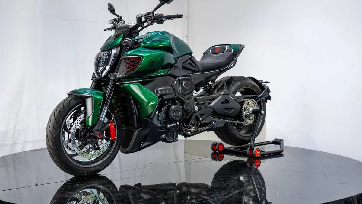 Ducati Diavel for Bentley (2024) (6)