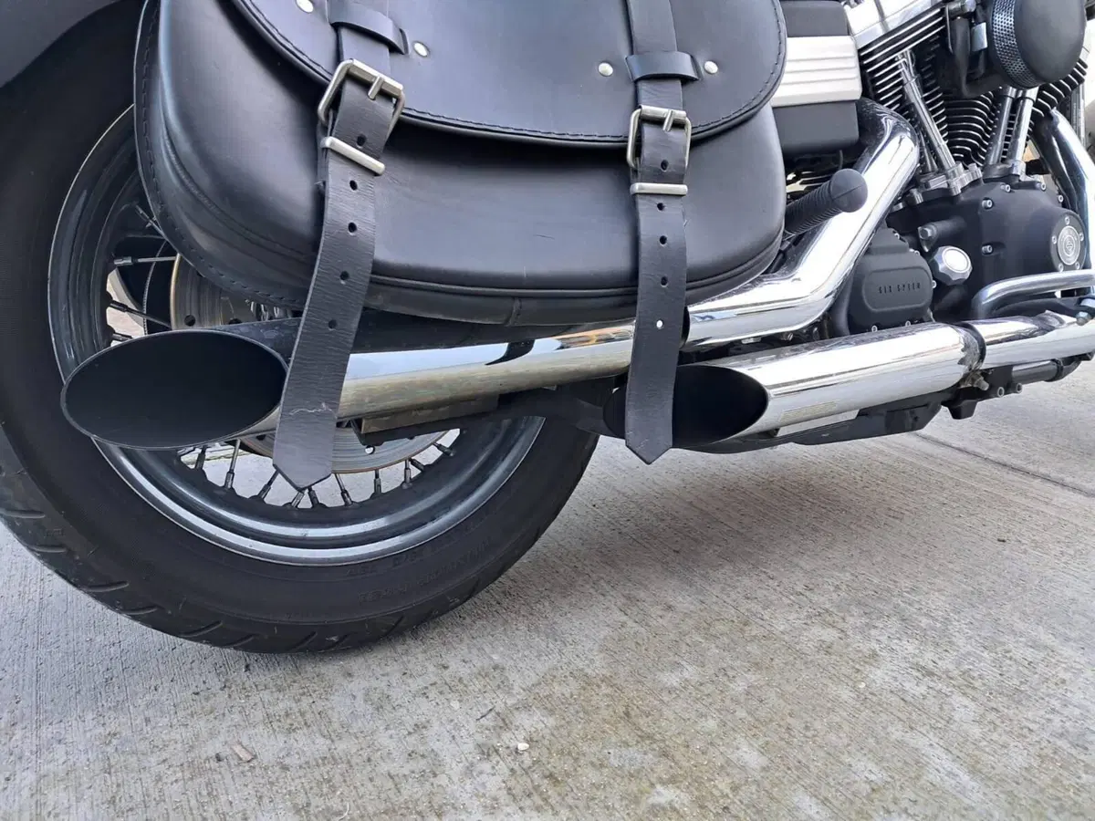 Harley-Davidson 1584 Street Bob (2008 - 15) - FXDB (9)