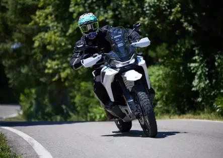 CFMOTO 1000 MT-X TEST: a muso duro contro le MAXI a soli 9.990€
