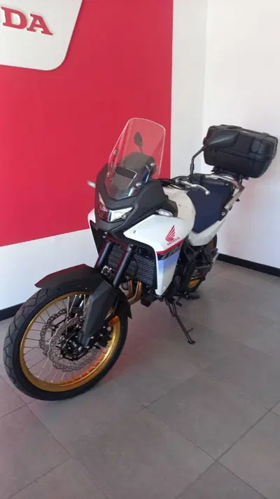 Honda Transalp XL750 (2025) nuova
