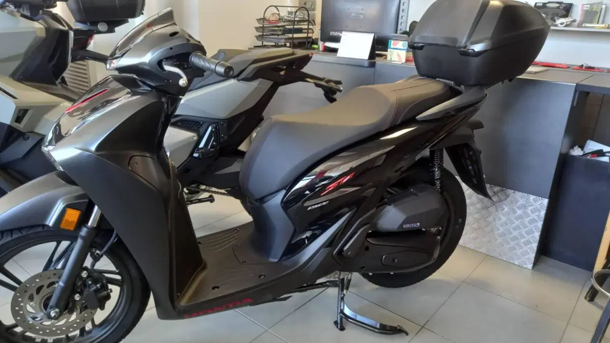Honda SH 150 (2026) (2)