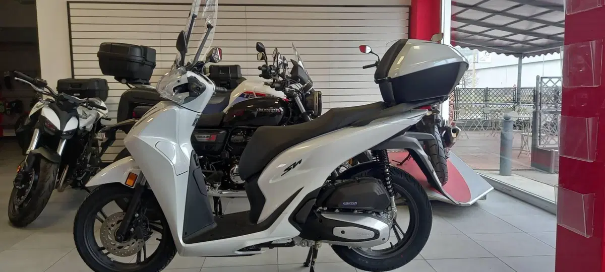 Honda SH 150 (2026) (4)