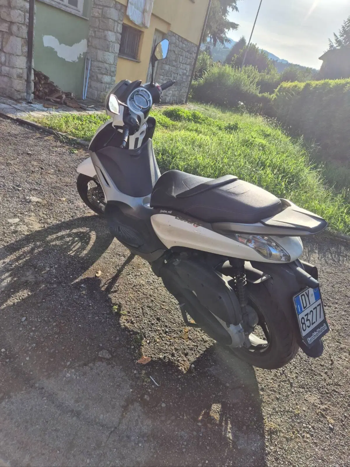 Piaggio Beverly 350 SportTouring ie (2011 - 15) (4)