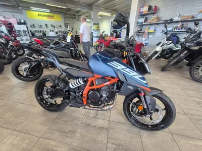 KTM 390 Duke (2026) usata