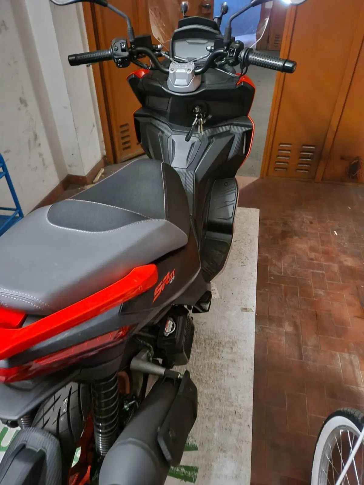 Aprilia SR GT 125 (2022 - 24) (6)