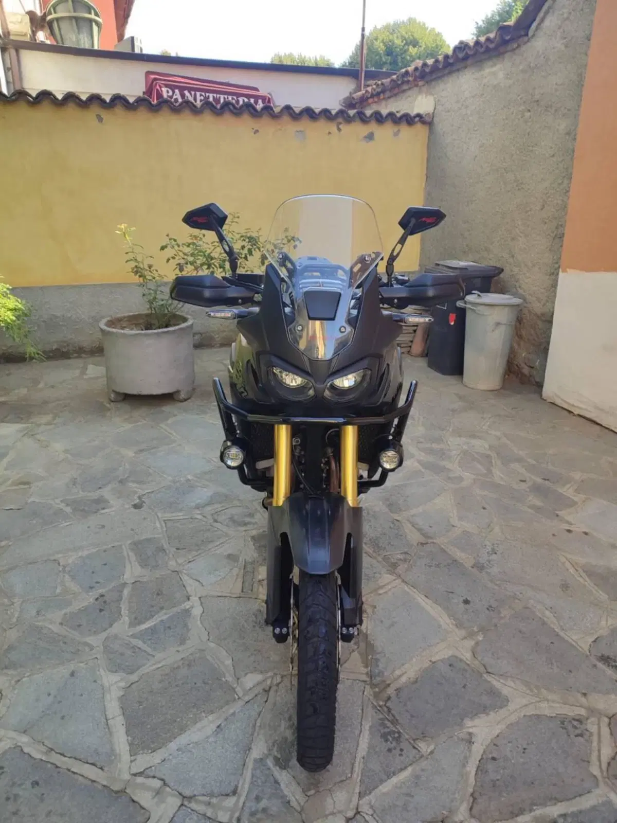 Honda Africa Twin CRF 1000L DCT ABS Travel Edition (2016 - 17) (2)