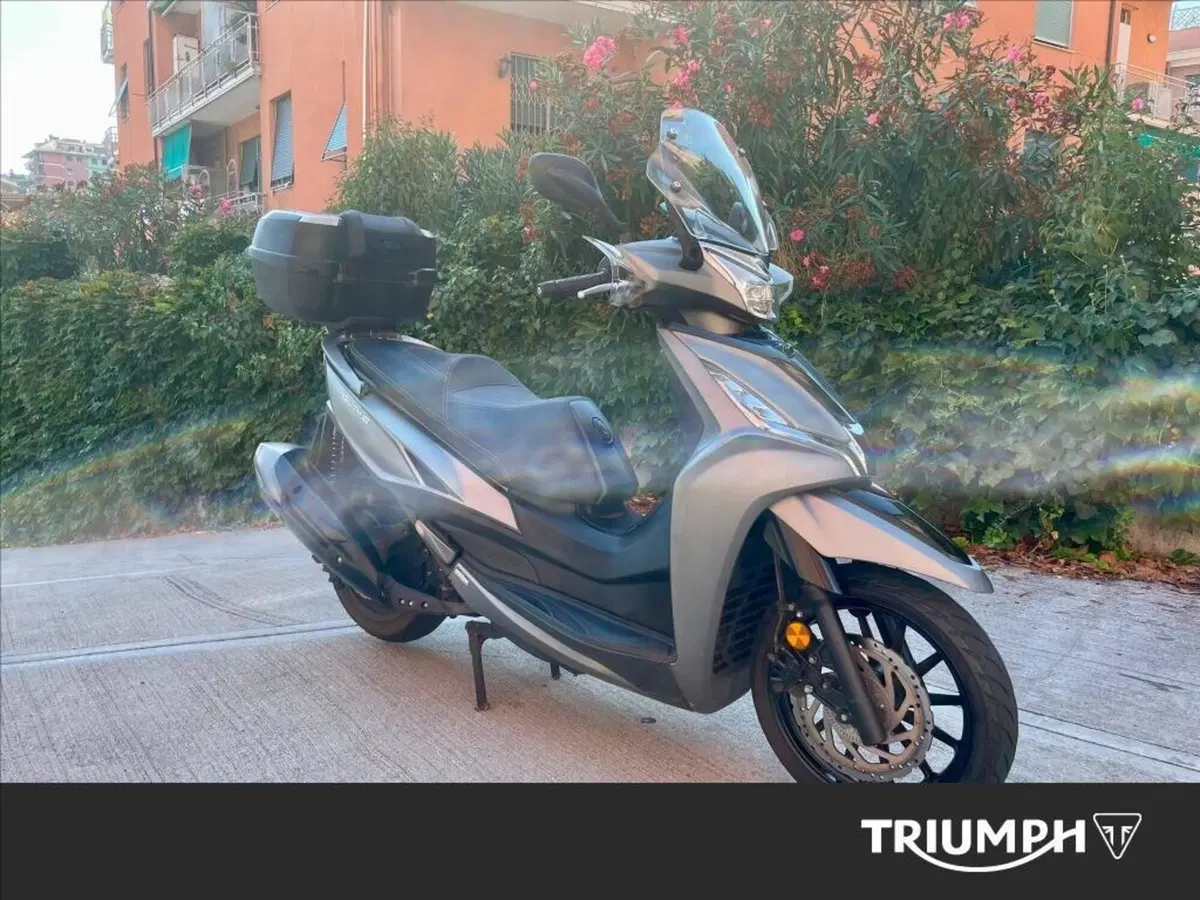 Kymco Agility 300i R16 ABS (2020) (5)