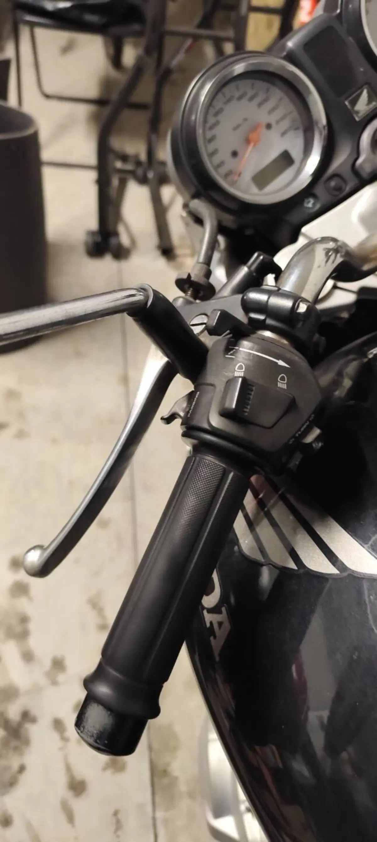 Honda Hornet 600 (2003 - 04) (10)