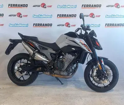 KTM 790 Duke L (2023 - 24) usata