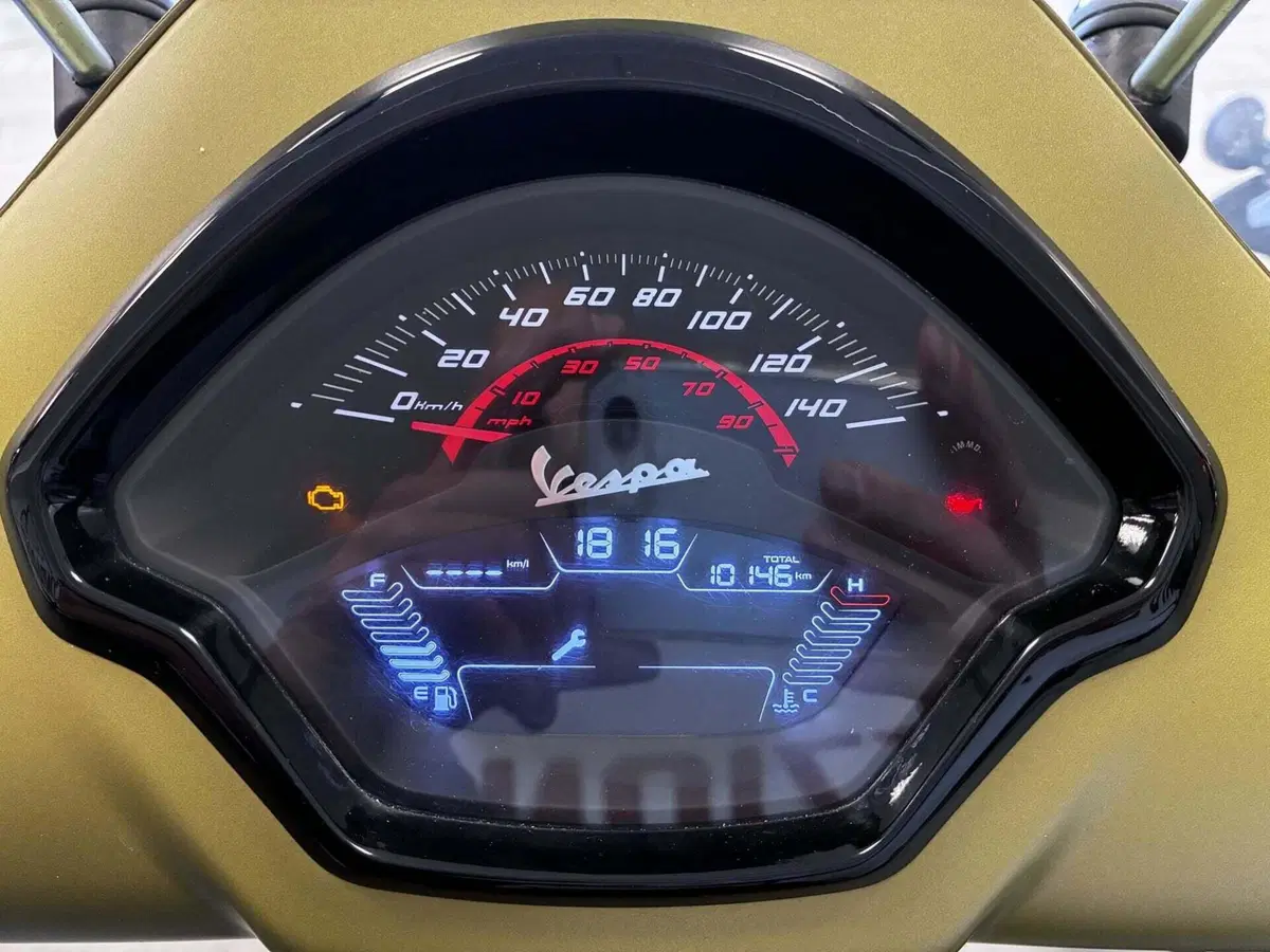 Vespa GTS 300 Super Sport (2023 - 24) (7)