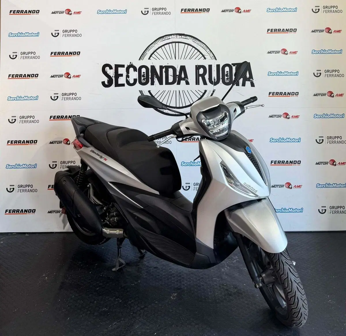 Piaggio Beverly 300 S ABS-ASR (2021 - 25) (4)