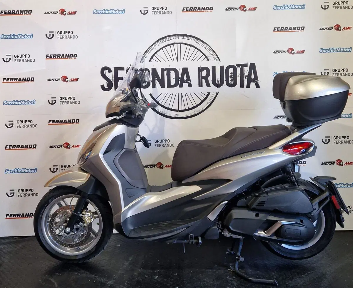 Piaggio Beverly 400 ABS-ASR (2021 - 24) (2)
