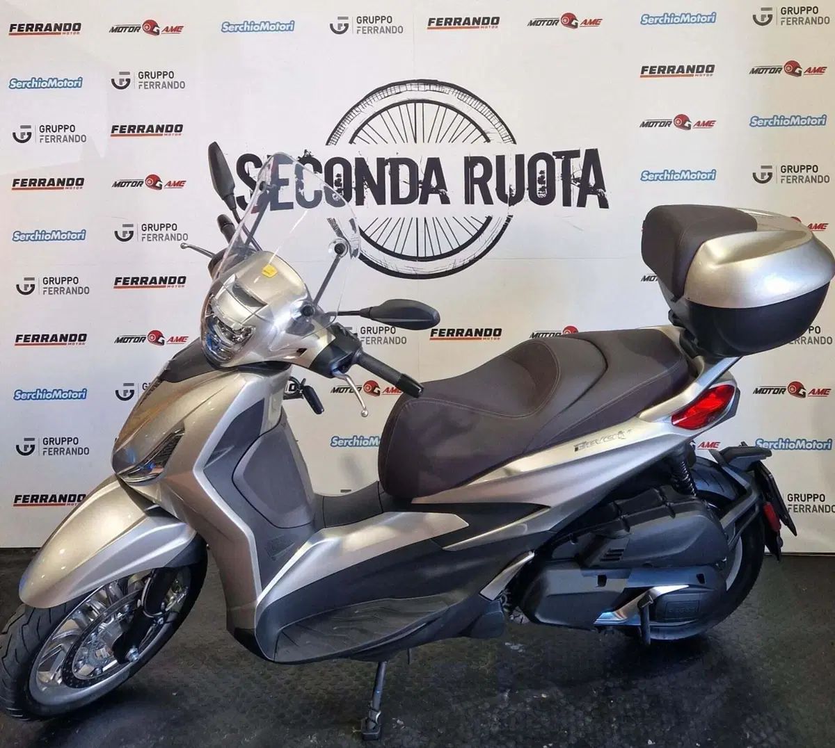 Piaggio Beverly 400 ABS-ASR (2021 - 24) (4)
