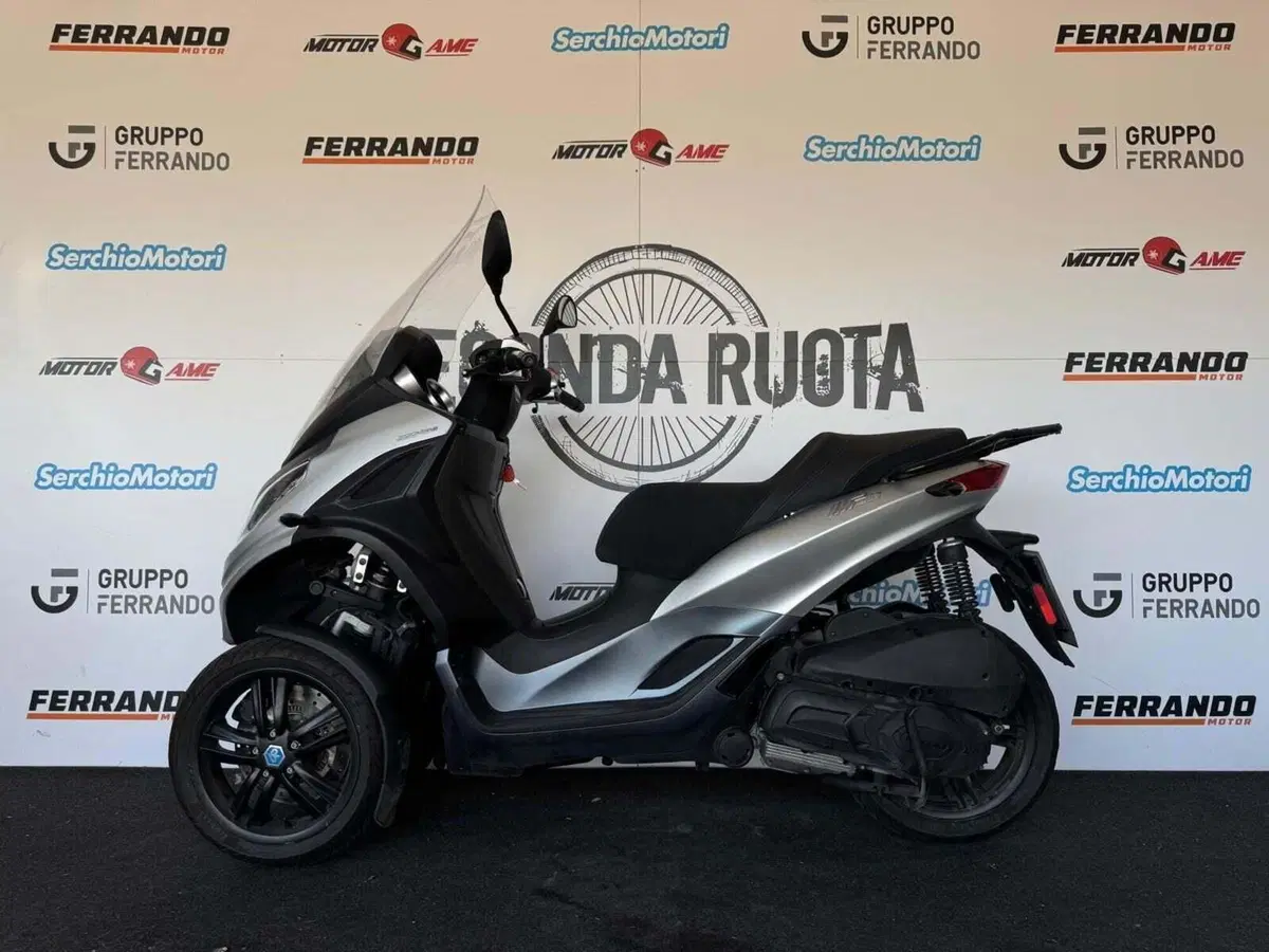 Piaggio Mp3 300 Hpe (2019 - 20) (2)
