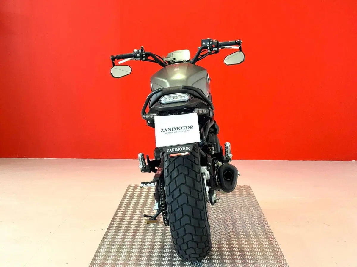 Benelli Leoncino 800 (2022 - 26) (7)