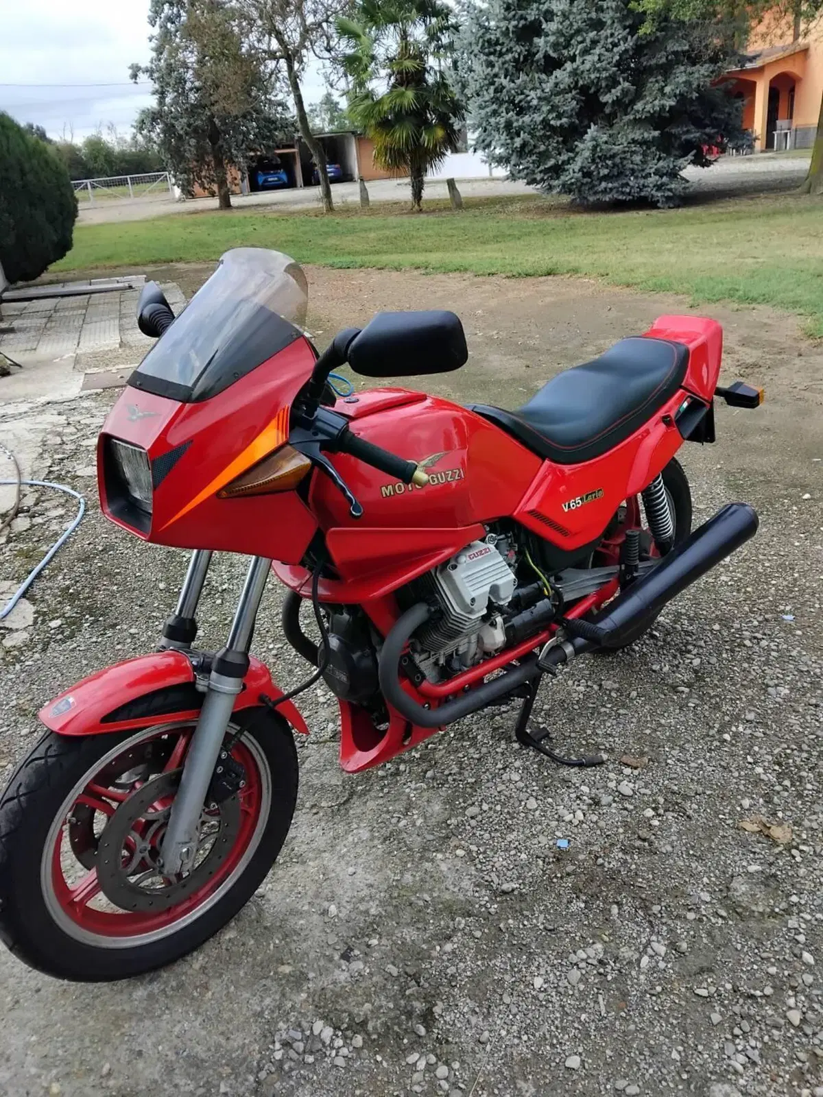 Moto Guzzi Lario 650 (3)