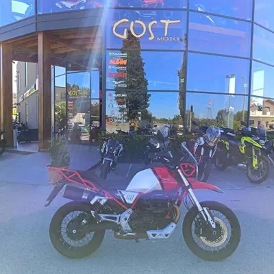 Moto Guzzi V85 TT Evocative Graphics (2021 - 23) usata