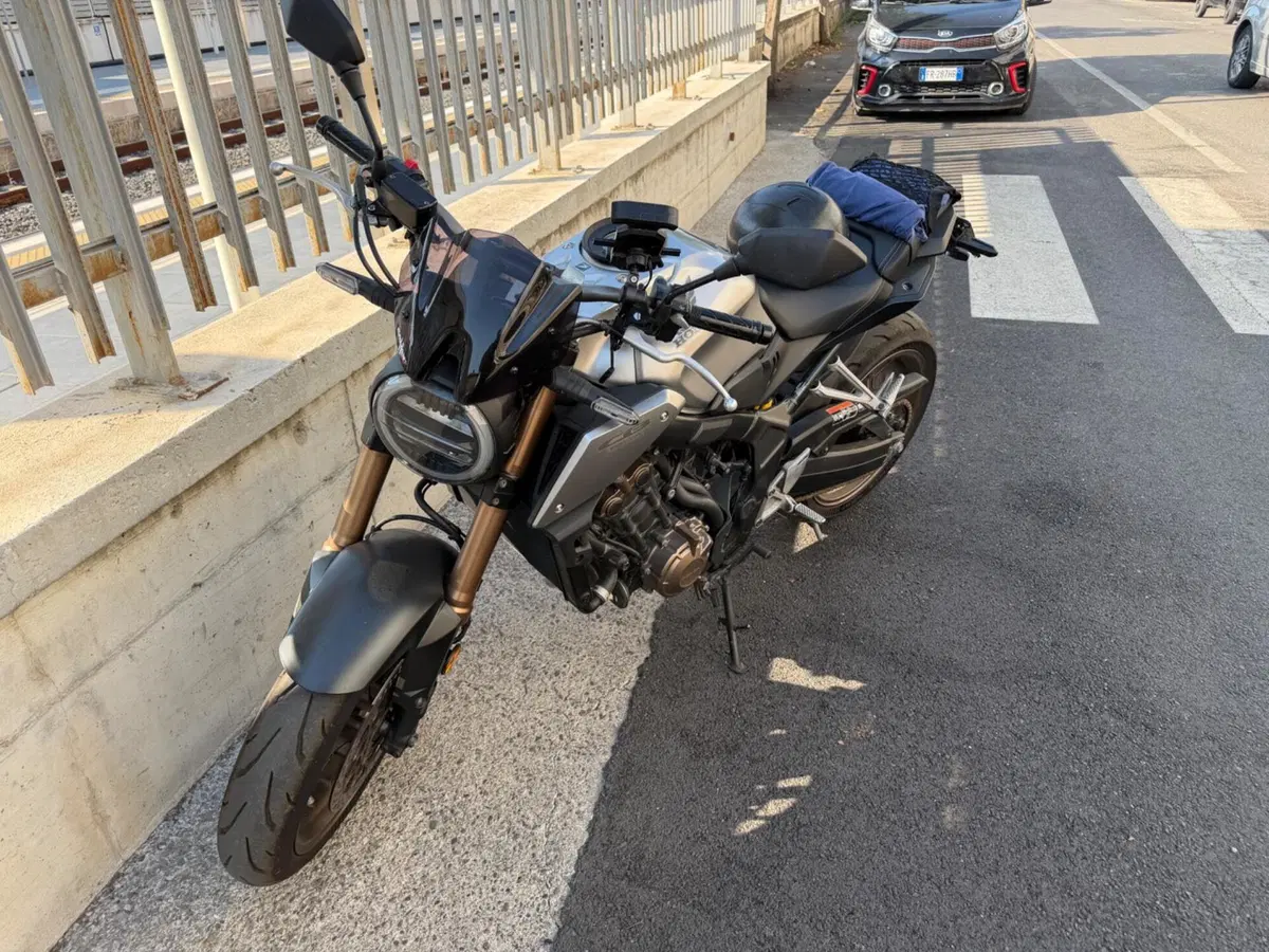 Honda CB 650 R (2019 - 20) (2)