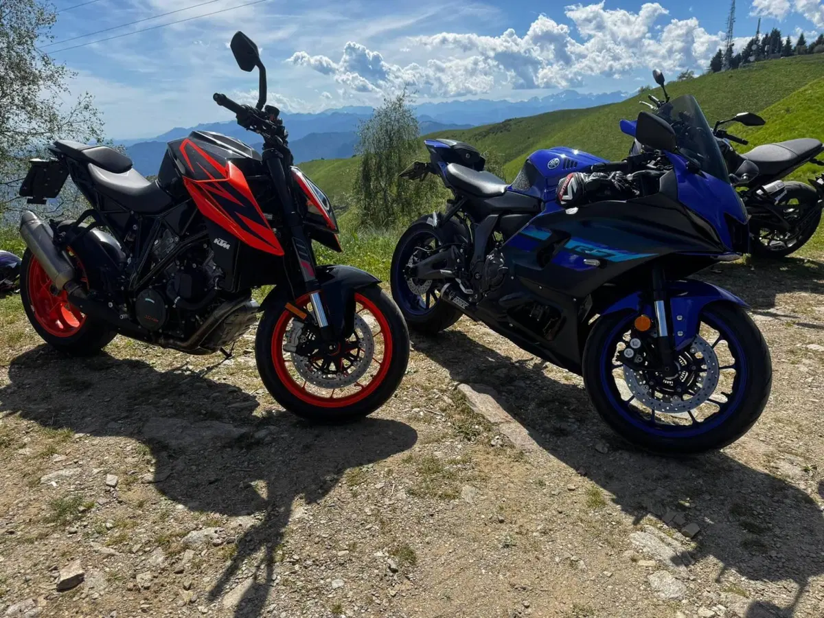 KTM 1290 Super Duke R (2020) (2)