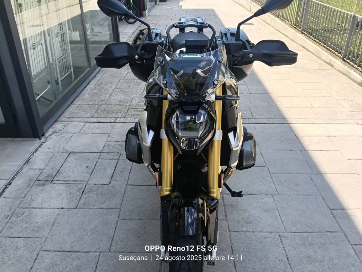 Bmw R 1250 R (2021 - 25) (4)