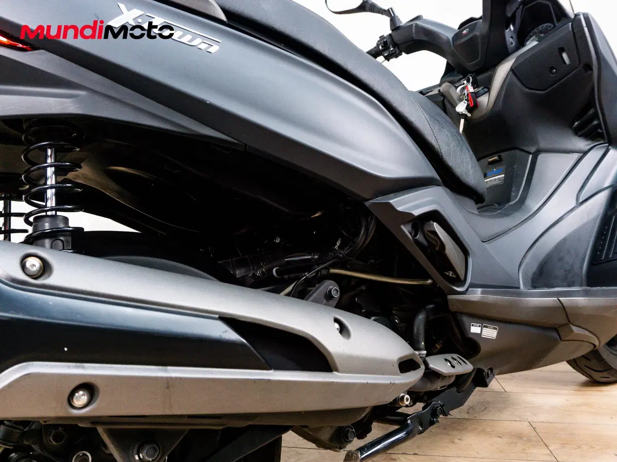 Kymco X-Town 300i (2021 - 24) (4)