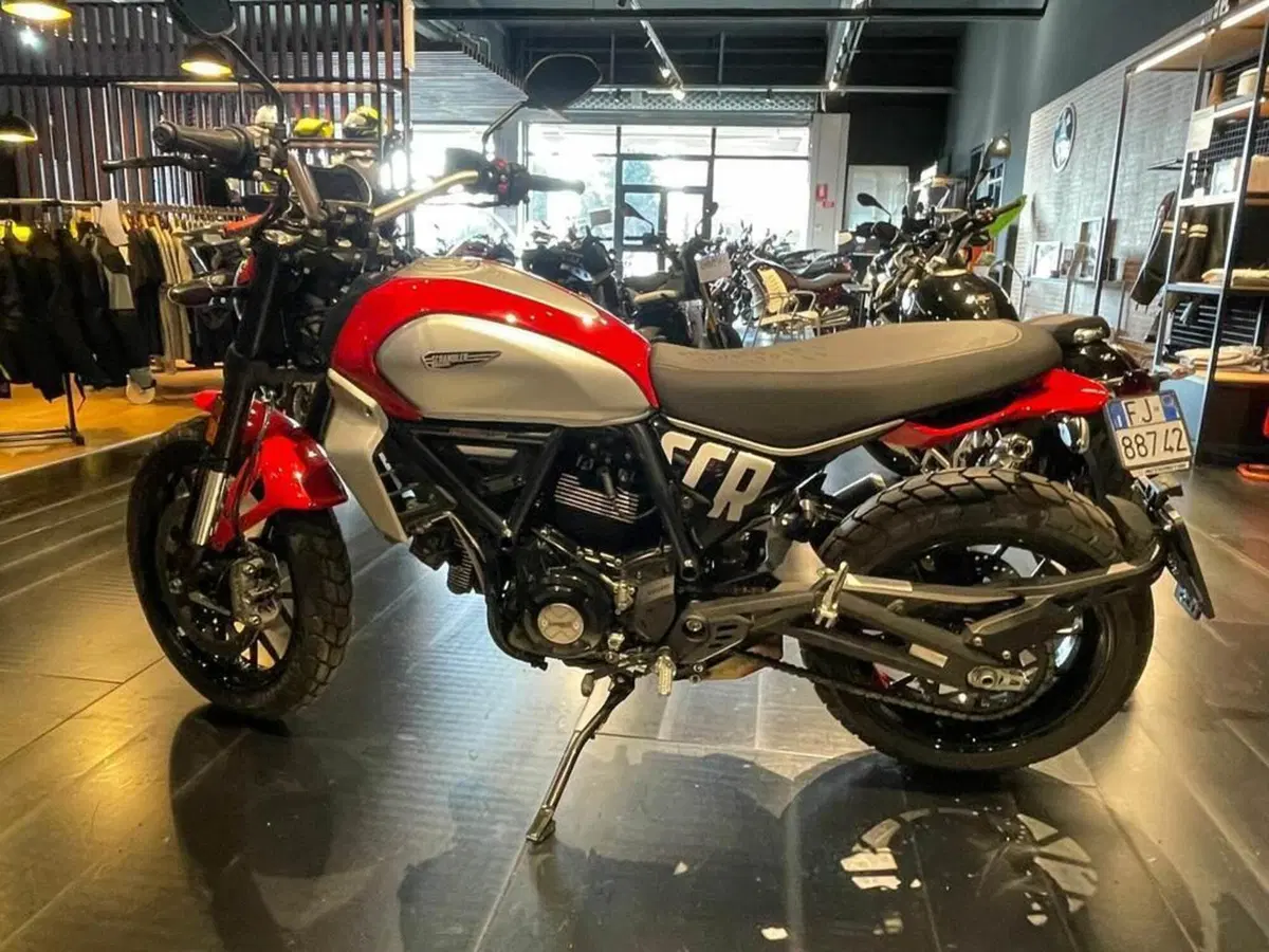Ducati Scrambler 800 Icon (2023 - 24) (4)