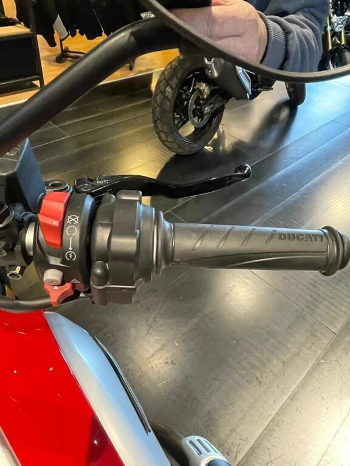 Ducati Scrambler 800 Icon (2023 - 24) (10)