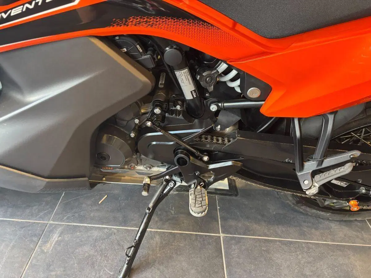 KTM 890 Adventure R (2021) (10)
