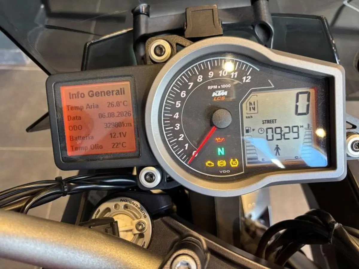 KTM 1290 Super Duke GT ABS (2016 - 18) (6)