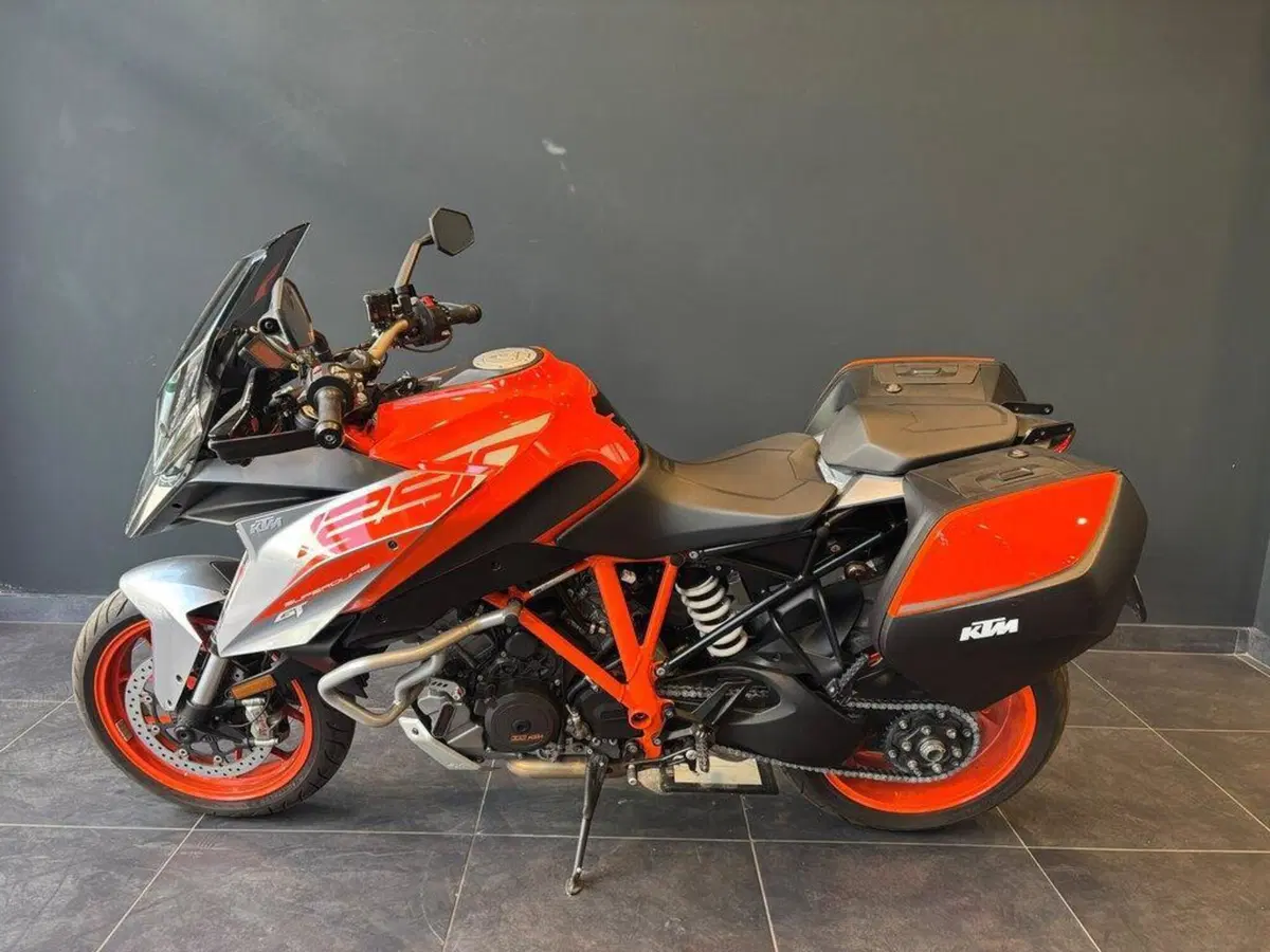 KTM 1290 Super Duke GT ABS (2016 - 18) (4)