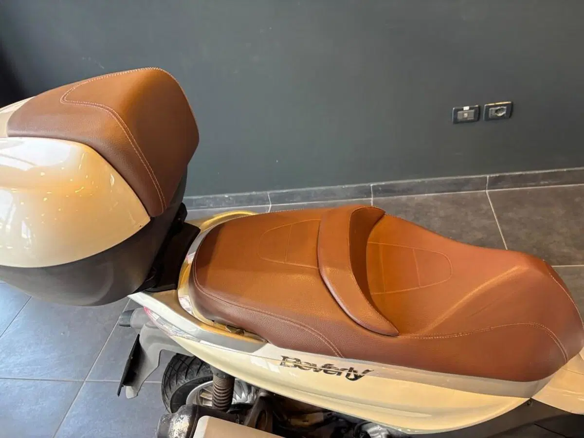 Piaggio Beverly 300 i.e. (2010 - 16) (9)