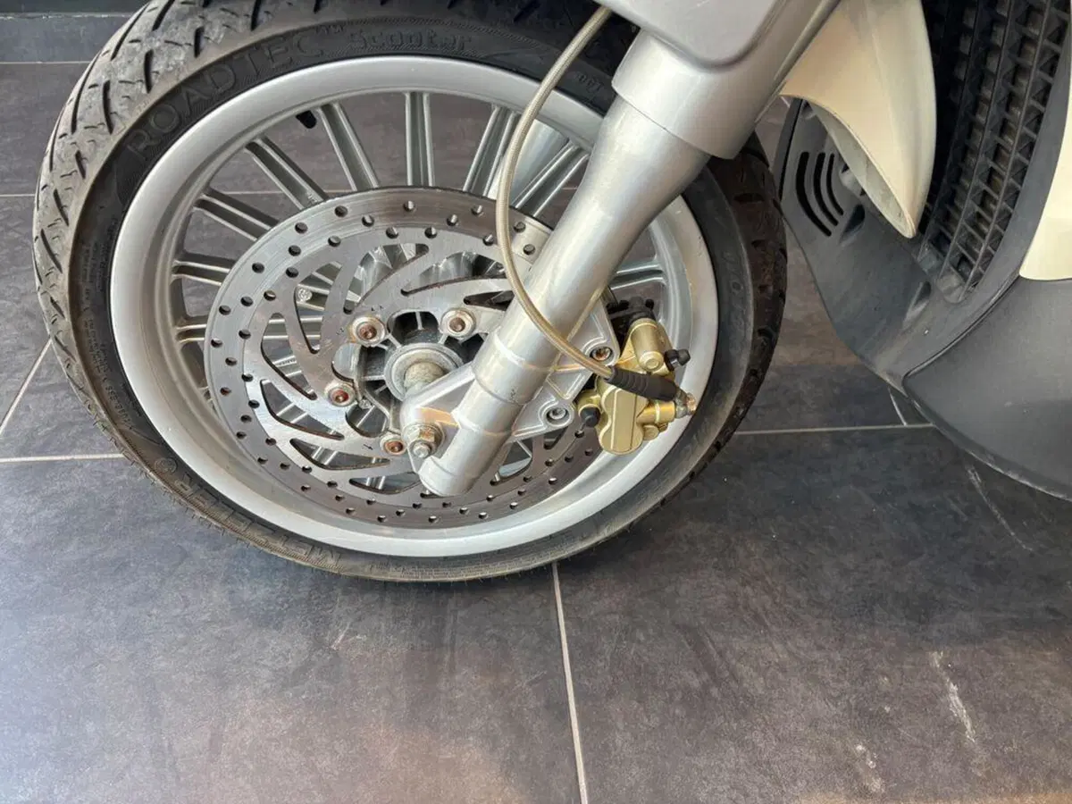 Piaggio Beverly 300 i.e. (2010 - 16) (11)