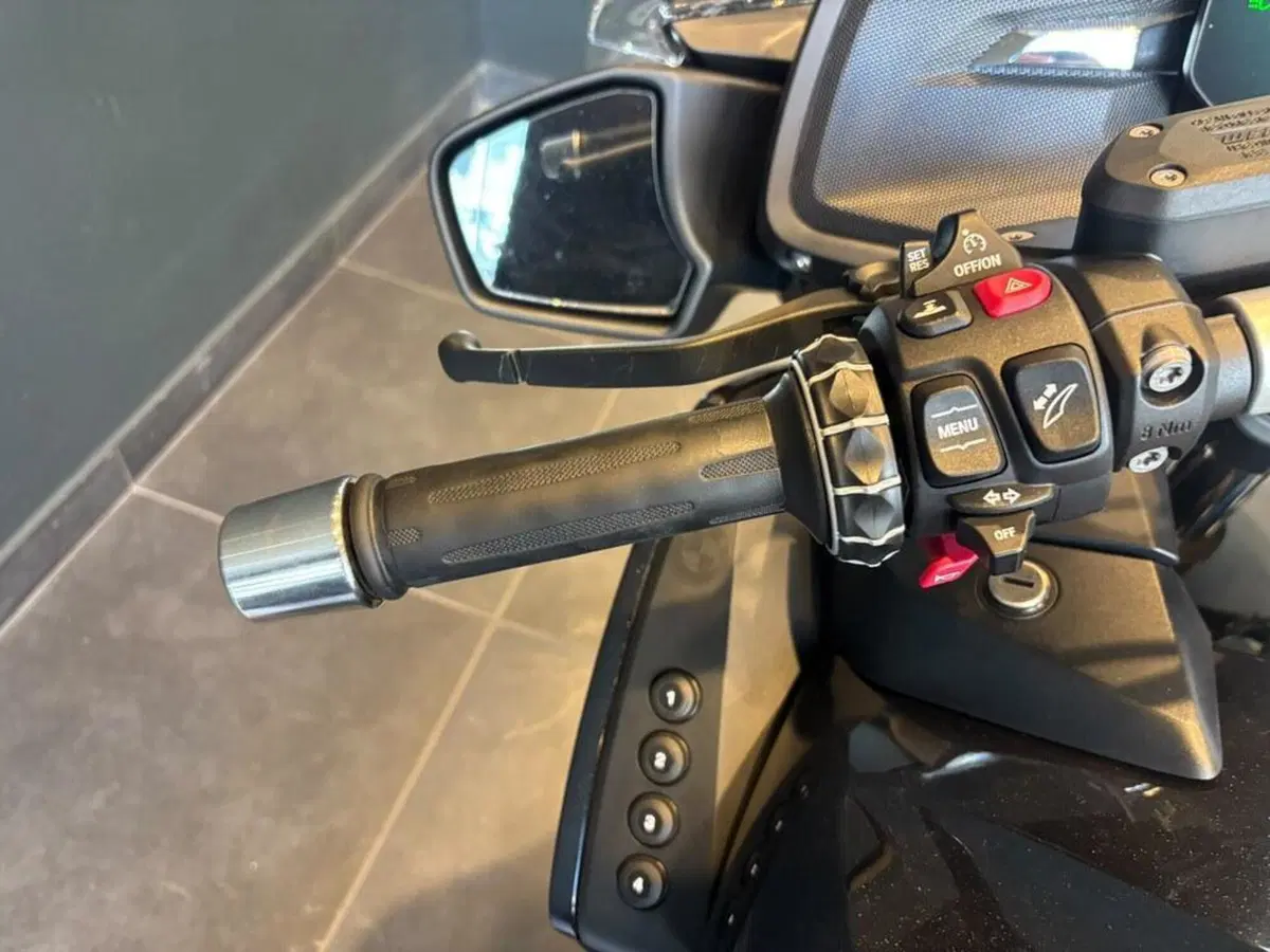 Bmw R 1250 RT (2021 - 25) (6)