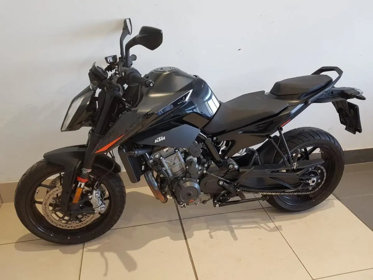 KTM 890 Duke (2021 - 23)