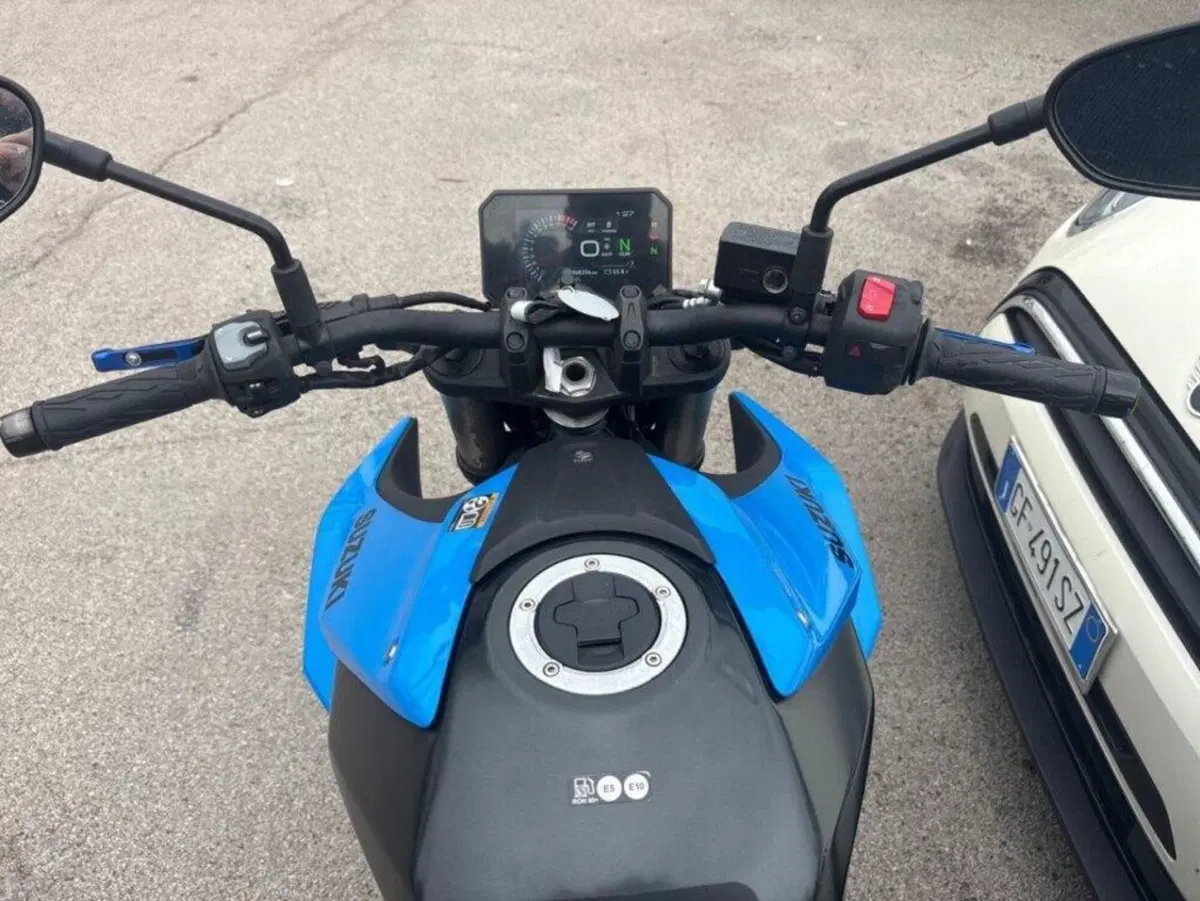 Suzuki GSX-8S (2023 - 24) (6)