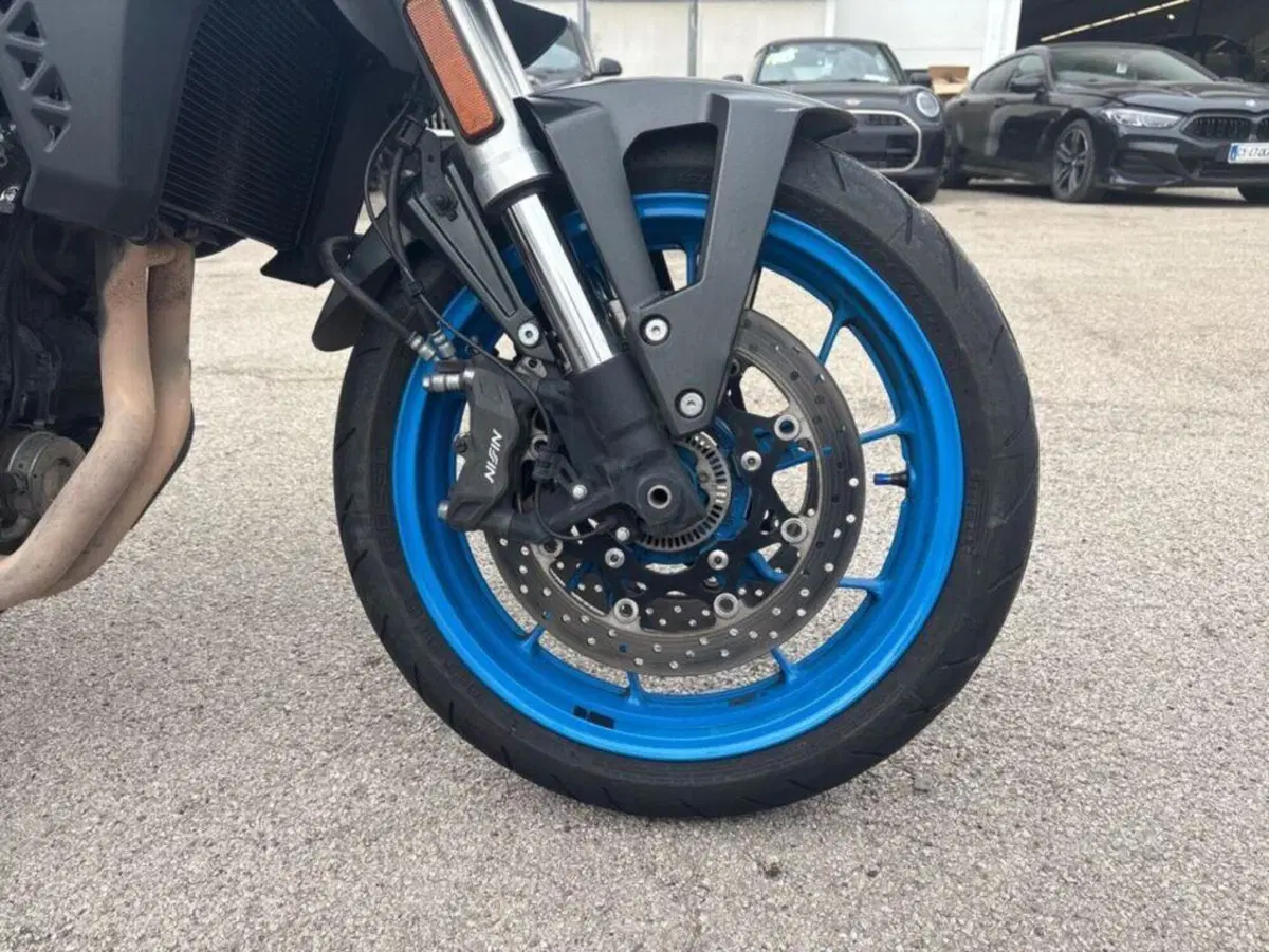 Suzuki GSX-8S (2023 - 24) (7)